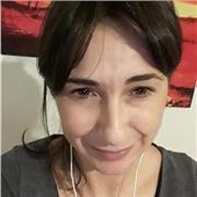 Passione ventennale per lingue straniere,
Offro lezioni provate per scuole medie e superiori